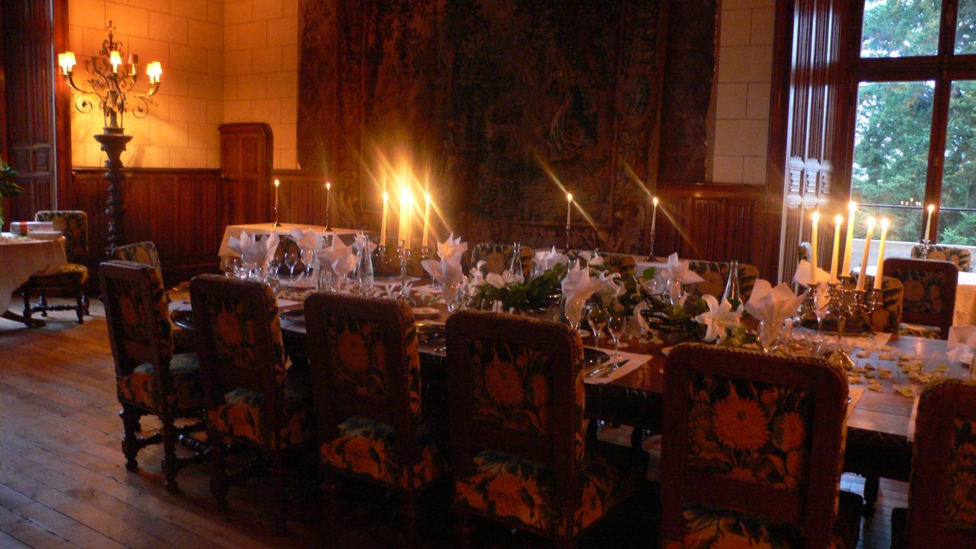 Chateau De Busset ภายนอก รูปภาพ